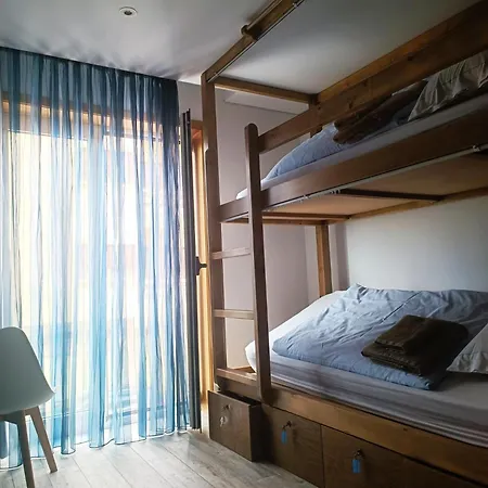 Cachinnans & * 孔迪镇